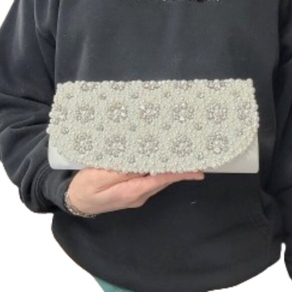 Simon Chang Pearl and Crystal Studded Evening Cocktail Wedding White Purse - Picture 4 of 16